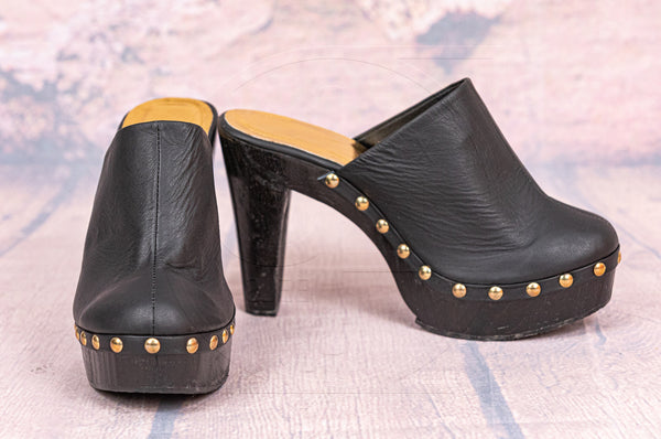 1005 - High quality handmade high heel clogs with real wooden sole and genuine leather.